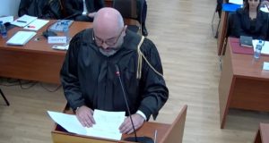Mbrojtja e Veliajt lexon argumentet në Kushtetuese: Këshilli Bashkiak nuk veproi mbi baza ligjore, ishte i motivuar politikisht