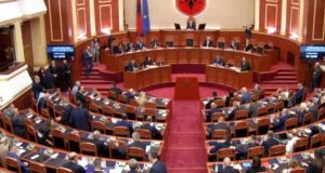 Kuvendi miraton ngritjen e Komisioneve të Posaçme për Reformën Zgjedhore dhe Territoriale