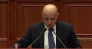 Metani paralajmëron: Sistemi i drejtësisë në krizë, gjyqtarët mbingarkesë dhe vonesat në gjykime rrezikojnë drejtësinë