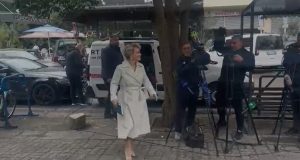 Monika Kryemadhi “me vrap” drejt SPAK: “Mos thonë pastaj se nuk vij në orar!”