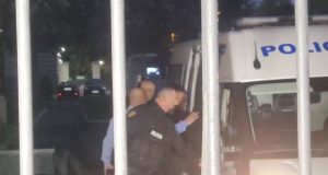 Veliaj pas 7 orësh në Kushtetuese: Pritet vendimi, ish-kryebashkiaku rikthehet në qeli