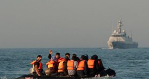 Britania ashpërson azilin: Ja për sa vite e merr statusin
