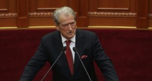 Pas kërkesës së PS, Berisha përjashtohet 10 ditë nga Kuvendi