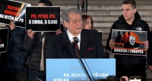 Nis protesta e PD para Kryeministrisë, Berisha: Jemi para pallatit të krimit shtetëror dhe narko-shtetit shqiptar