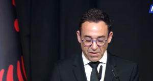 “Ngrinte ura, jo mure” – Djali i Fatos Nanos: Po ikën nga bota vetëm fizikisht!