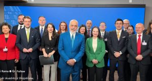 FOTO+VIDEO/ Çelen të gjithë kapitujt e negociatave, Rama s’e fsheh gëzimin në Bruksel: Krenar për skuadrën e Shqipërisë