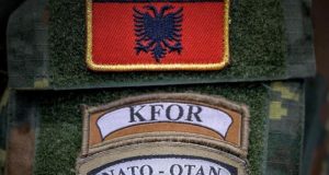 KFOR uron 113-vjetorin e Pavarësisë së Shqipërisë: Gëzuar ditën kombëtare të aleatëve tanë