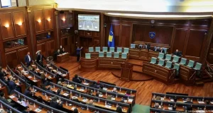 Ngërçi politik në Kosovë thellohet: Mandatari i dytë i LVV-së pa mbështetje për formimin e qeverisë