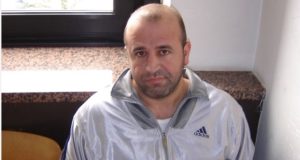 Pak minuta jashtë hekurave/ Lulzim Berisha del nga burgu…