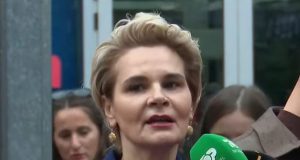 Kryemadhi: Hetimi mbi floririn dhe milionat po përfundoi te mitra ime