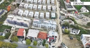 Ku ishte bashkia deri më tani?! Vilat pa leje në Farkë: 5 inspektorë të IMT-së në pranga