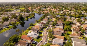 Elita e Nju Jorkut shpërngulet në Florida pas fitores së Mamdanit