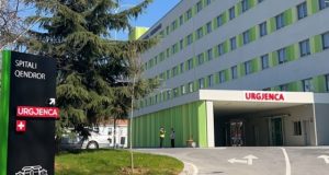 Urgjenca e QSUT në kolaps, asnjë barelë bosh për të pritur të sëmurët