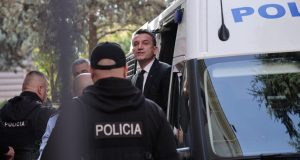Kushtetuesja riktheu Veliajn në detyrë, zbardhet vendimi