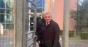 Ndikimi i paligjshëm/ avokatin Bardhi Koçi dhe Pranvera Meshi gjobiten, dënimet pezullohen