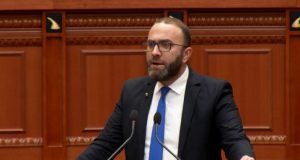 Bardhi shpërthen pas refuzimit të PS-së: Rama dhe Balluku duhej të ishin të pandehur