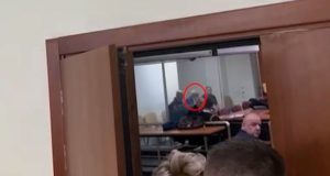 Meta kërkesë GJKKO: Mos më mbani në gjyq në kafaz hekuri, është diskriminuese