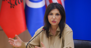 Përplasja për Avokatin e Popullit ndez politikën — Topalli akuzon PS-në