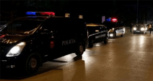 Gjendet i pajetë një person në Elbasan, policia nis hetimet (EMRI)