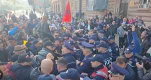 Protesta e Adriatik Lapajt sot para Kryeministrisë, policia njofton masat