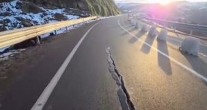 Çahet loti i dytë i rrugës Qafë Plloçë–Qukës, qarkullimi i automjeteve në një korsi