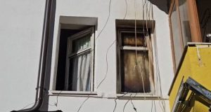Korçë/ Zjarr në një banesë, humb jetën një 73-vjeçare