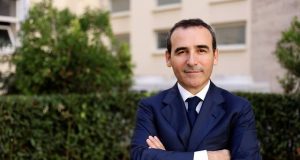 “Tërmet” në Kryeministri, largohet Engjëll Agaçi pas 13 vitesh në detyrë – Dëshmia 3-orëshe në SPAK ndez dyshimet