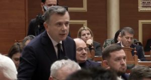 Balla sulmon PD për bojkotin e Kuvendit: Po i shmangen rezolutës kundër Iranit