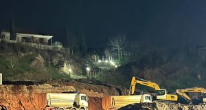 Punime pa ndërprerje në “Arrat e Gurrës”: Devijohet lumi, pritet nisja e rrugës alternative