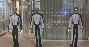 Serbia drejt një ushtrie robotike/Vuçiç paralajmëron mijëra robotë të armatosur