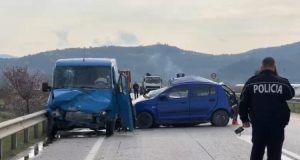 Aksidenti fatal, në pranga shoferi që përplasi makinën e 39-vjeçares