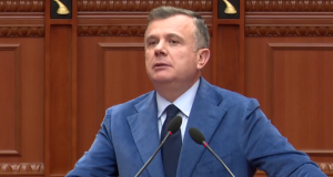 Debate të forta në Parlament, Balla: Katër projektligje të opozitës do rrëzohen