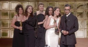Një shqiptare ngjitet në skenën e “Oscar”, Luana Bajrami triumfon me filmin e saj të ri