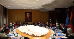 Pas betimit në Presidencë, qeveria e re mblidhet për herë të parë në Kryeministri