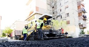 Skandali i Tenderëve Publikë/ Paratë e shqiptarëve në duar të bizneseve me hije. Hamz Islamaj, milionat publike në llogari private
