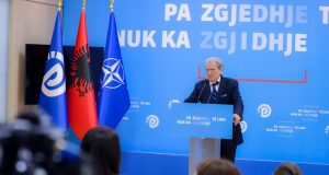 Berisha: Ergys Agasi është rrahur rëndë dhe dërguar në një spital privat, mbrohet nga shteti