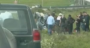 Aksident i rëndë në Gjorm! Makina del nga rruga dhe përmbyset, plagosen dy fëmijë