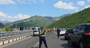 Aksident tragjik në Librazhd-Elbasan, humb jetën një i huaj! Persona të plagosur dhe të bllokuar në mjete