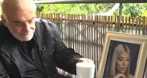 Babai i 19-vjeçares shqiptare që humbi jetën në Greqi: S’duhet ta kisha lënë të dilte atë natë