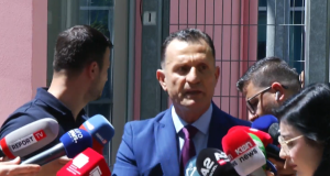 Meta në “kafaz”, Cakranit: Më gjeni një rast të ngjashëm në botë