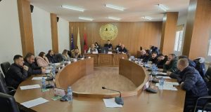 “Skandal në Bulqizë? Shpërthen opozita: Pyjet dhe kullotat po ‘ndahen’ pa pyetur banorët”