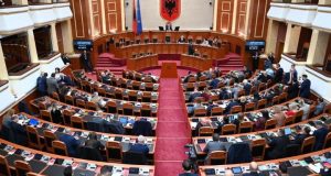 Gjykata Administrative shfuqizon përjashtimin e 6 deputetëve të PD-së