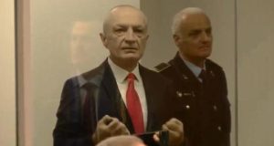 “Mos e shtyni më!” – Ilir Meta i kërkon SPAK të ndalojë kërkesat drejt SHBA për dosjen GSIS