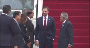 Vance mbërrin në Islamabad, priten negociata indirekte SHBA–Iran