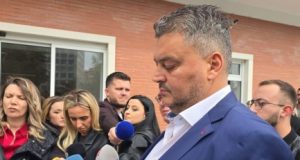 Përjashtimi nga PD, Burgija dhe Boshku “zbarkojnë” në selinë blu: Kërkojnë ballafaqim me Berishën