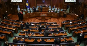 Kosovë/ Hapet fushata për zgjedhjet e 3-ta brenda 15 muajve
