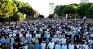 KMSH publikon programin e Kurban Bajramit 2026, ja ku dhe kur do të falet namazi në Tiranë