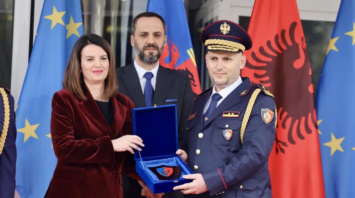 polici