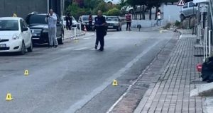 Sarandë, kapet autori i plagosjes me thikë – ishte në kërkim pas sulmit ndaj 42-vjeçarit
