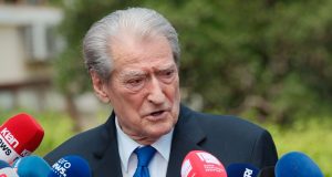 Thirrjet te selia e PD/ Berisha: Tipat e stisur si opozitë e opozitës janë mjerimi i politikës